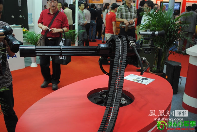 <<µã»÷ä¯ÀÀÉÏÒ»ÕÅ ÖйúÐÂÐÍÁù¹Ü»úǹÁÁÏà ×î´óÉäËÙ¿É´ï6000·¢/·Ö